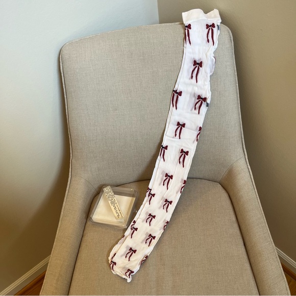 Dolci Calze NWT White and Red Bow Printed Women's Tights Size M APPX - Picture 4 of 4
